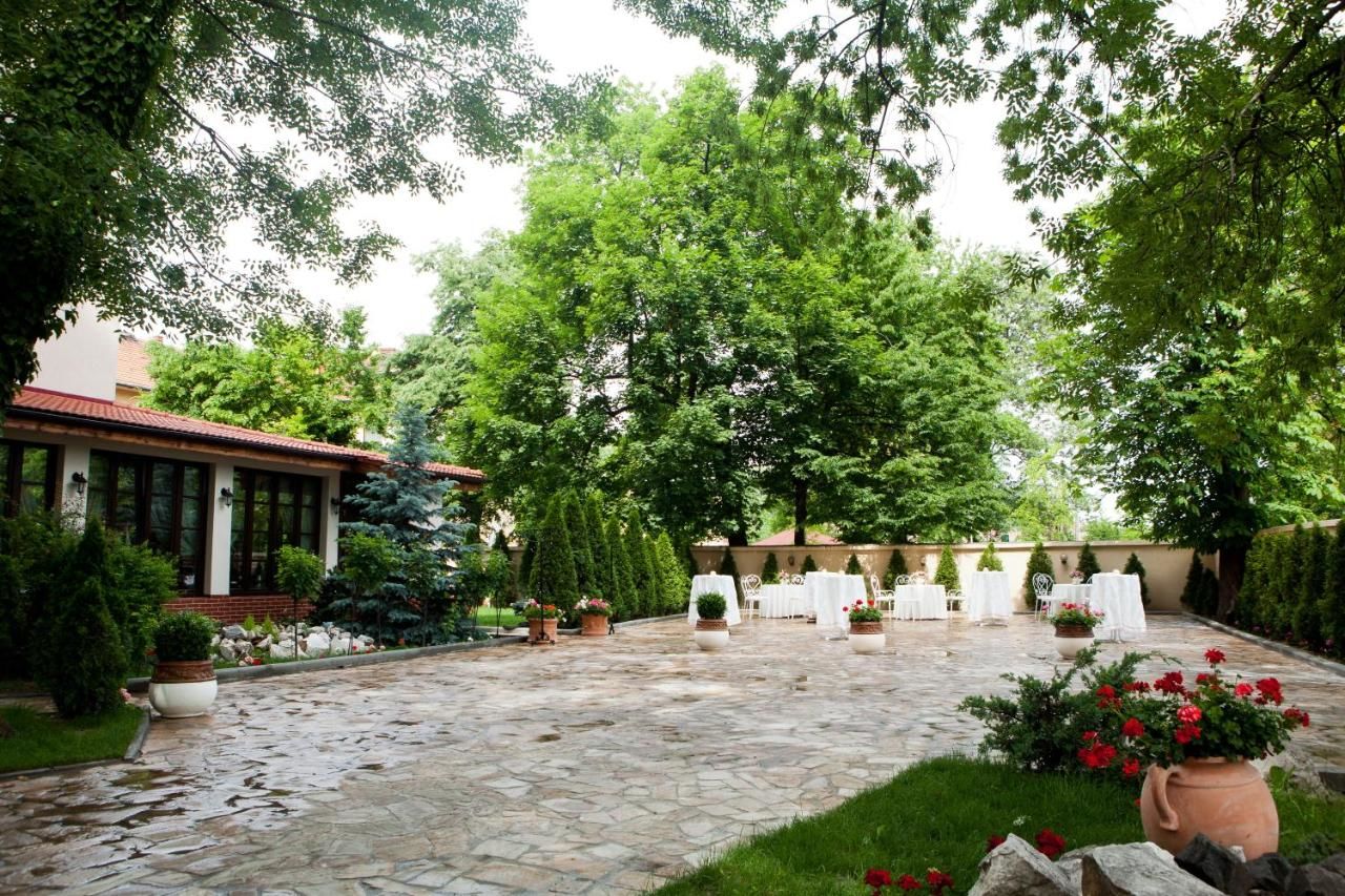 Отель Hotel Royal Plaza Тимишоара-20