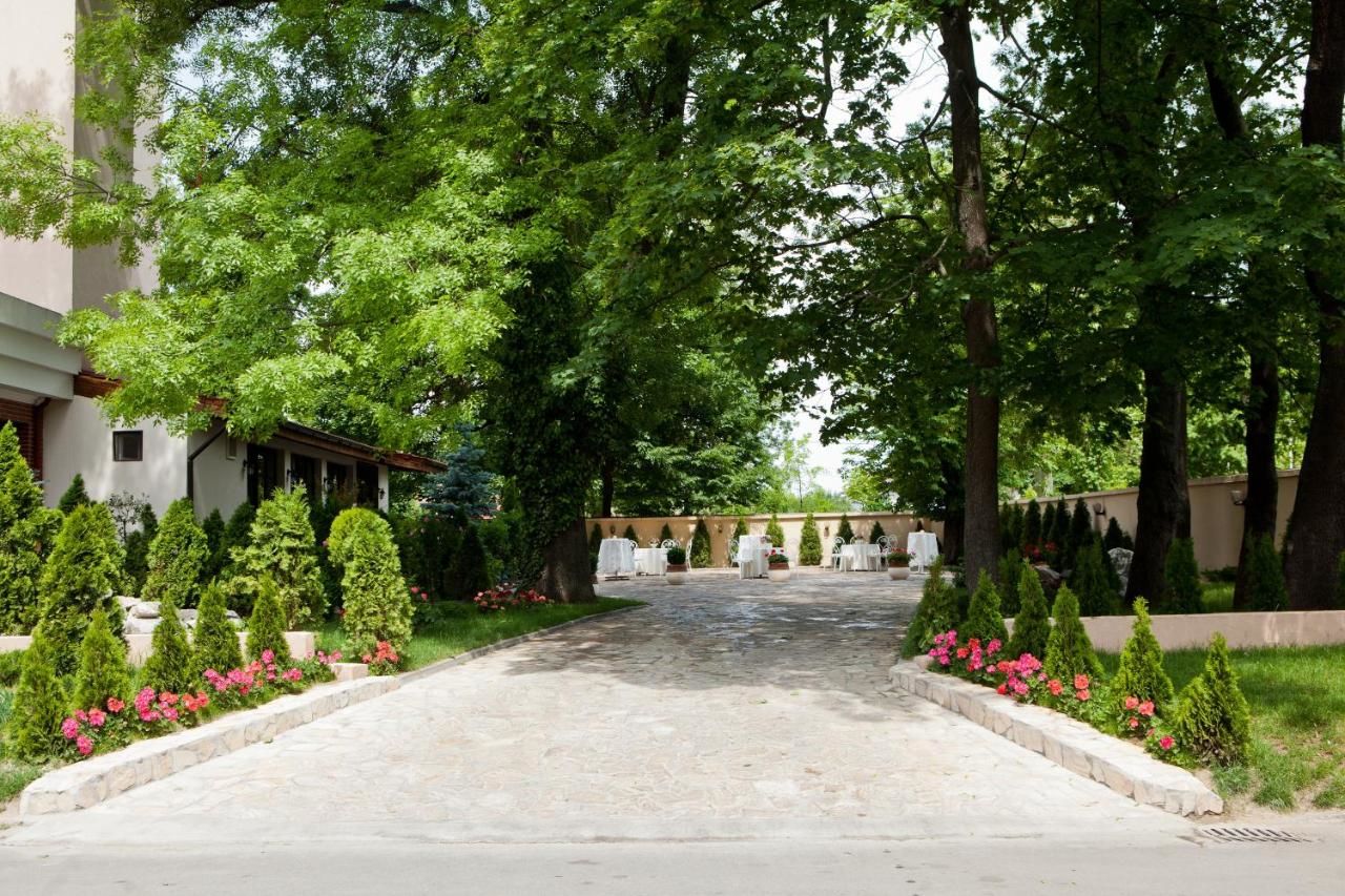 Отель Hotel Royal Plaza Тимишоара-25