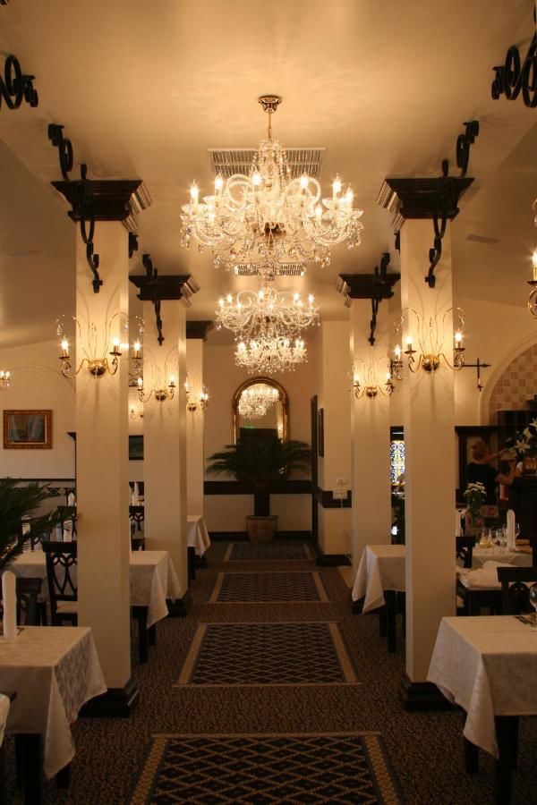 Отель Hotel Royal Plaza Тимишоара-37