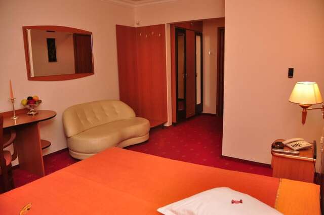 Отель Hotel Royal Plaza Тимишоара-40